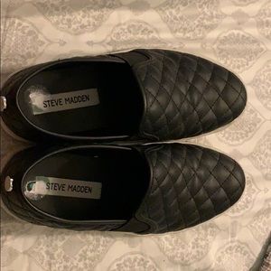 Steve Madden Black Endell 8 Quilted Loafer